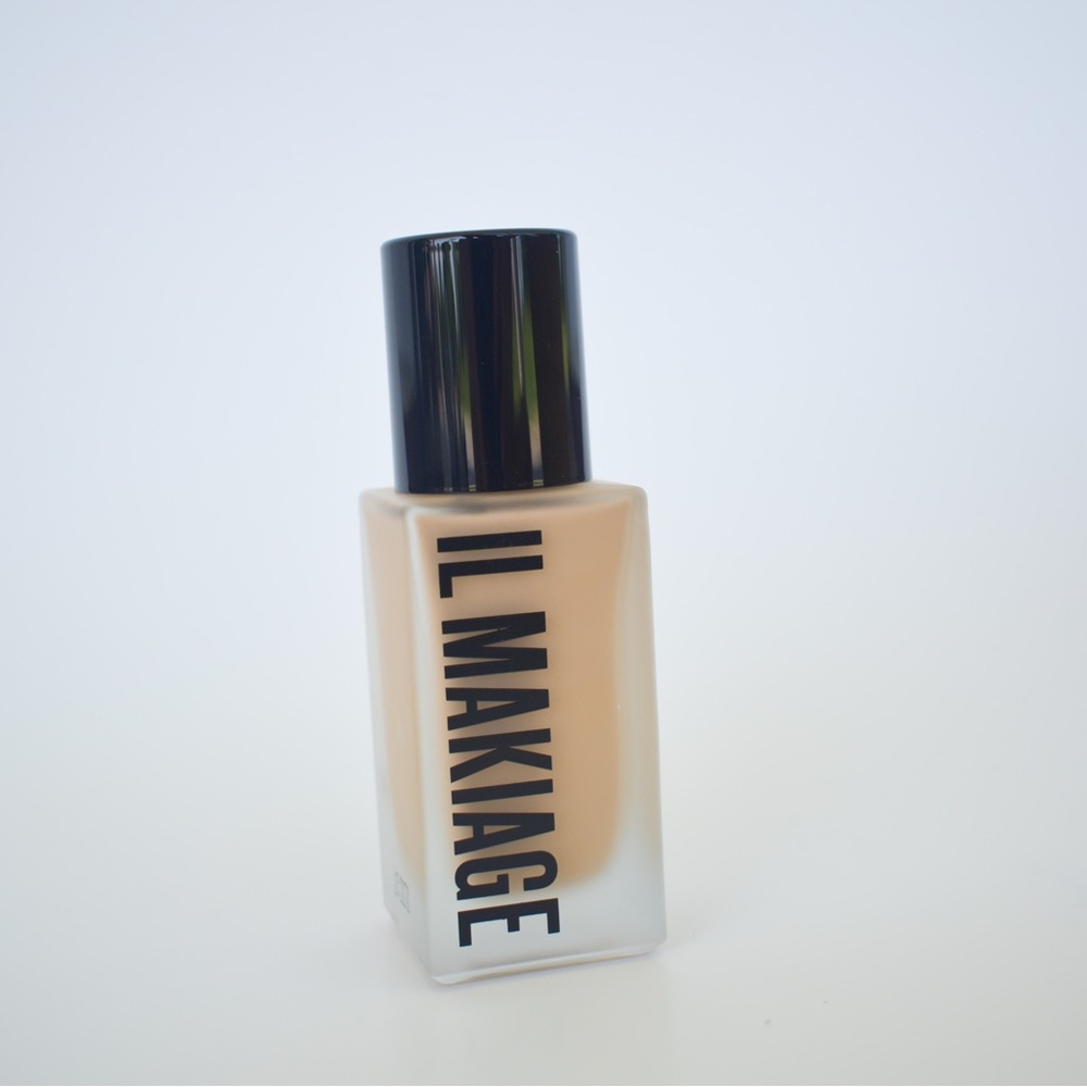 IL MAKIAGE- Woke Up Like This Foundation
